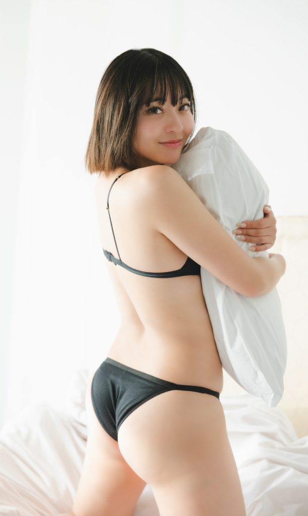 エッチな下着姿のお尻画像008